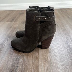 olive green ankle boots, with block heel